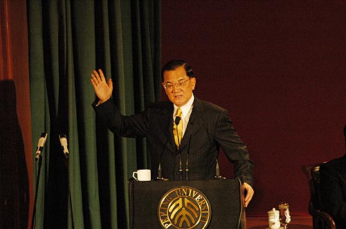 中国国民党主席连战北京大学演讲(组图)