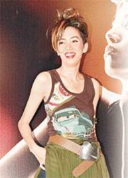 梅艳芳出席极梦幻演唱会记者招待会(附图) _