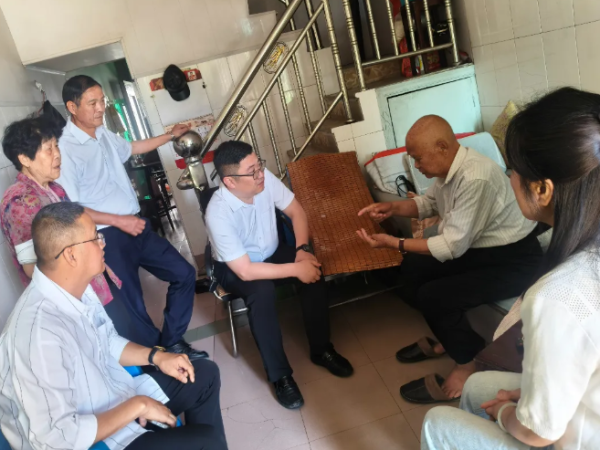 情系老兵 暖心纾困!万全镇开展困难退役老兵慰问活动