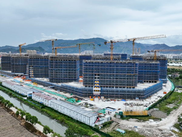 防御台风“白海豚”丨应转尽转!瑞安400余名工地工人安全转移避险
