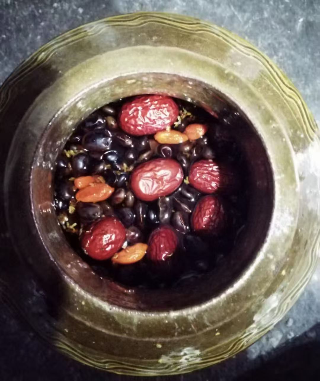一坛乌豆酒,百年匠人心 ——藤桥非遗传承人谷永田的守艺故事 - 温州新闻网 - 温度新闻