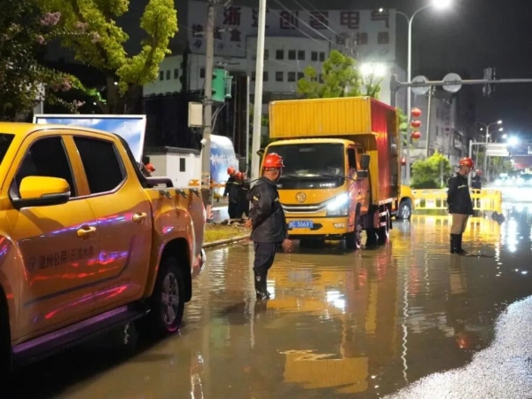 16Сʱ��ս����������顱��һ��ͨ;