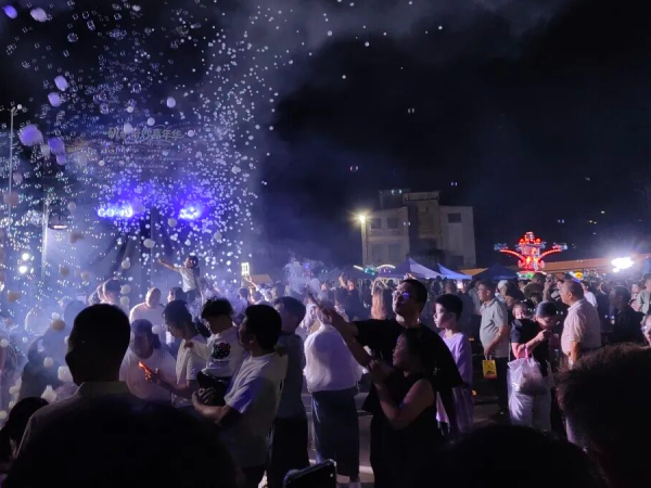 火爆!这两天,很多人往苍南这里赶!