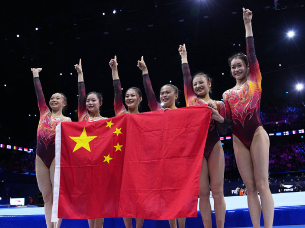 中国体操队时隔20年再夺世锦赛女团金牌