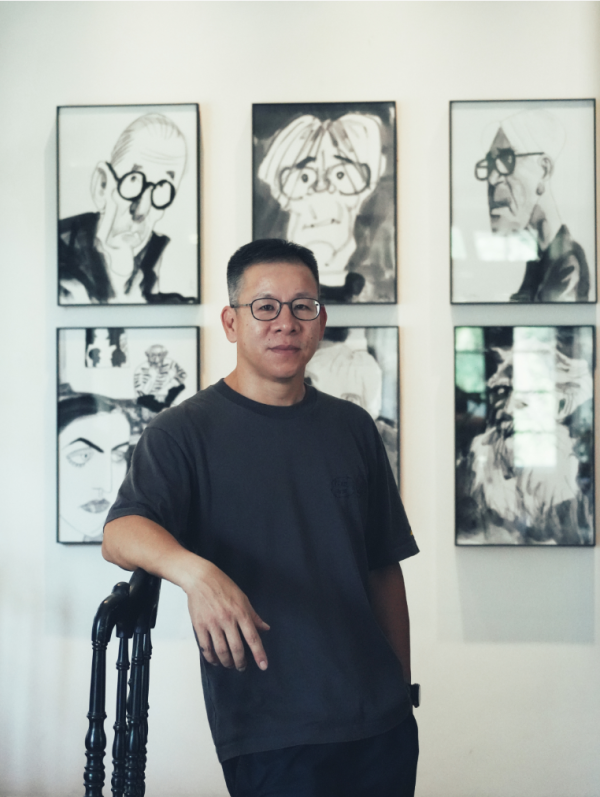 绘球星萌猫 写器物禅心 黄容海将 “众生像” 搬进咖啡馆