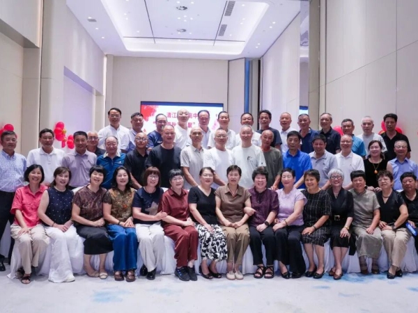 乐清这场毕业50年的同学会,全网刷屏!